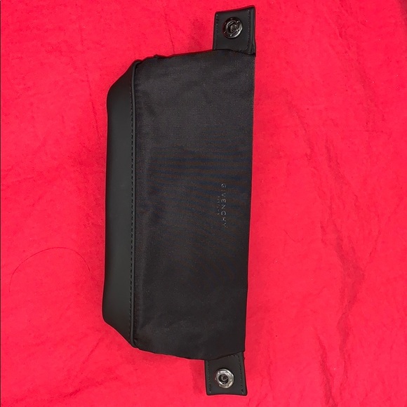 Givenchy bag - Picture 1 of 4